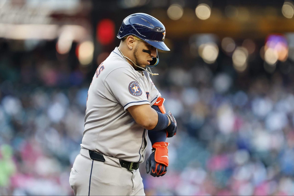 Houston Astros third baseman Isaac Paredes reinjures right hamstring