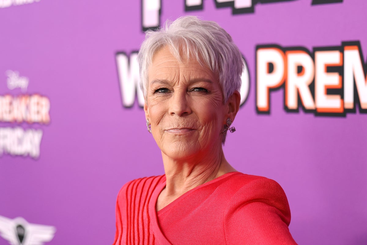 Jamie Lee Curtis says she is ‘self-retiring’ after watching Hollywood reject her ageing parents