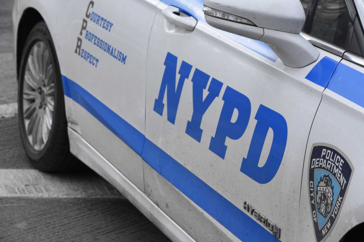 Gunmen in ski masks fatally shoot two near Bronx park, police say