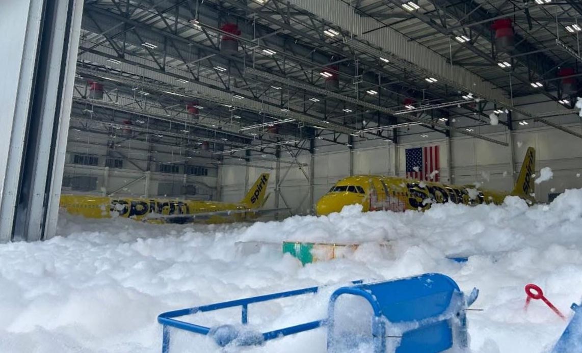 Massive foam incident in Spirit's hangar at Detroit Metro Airport