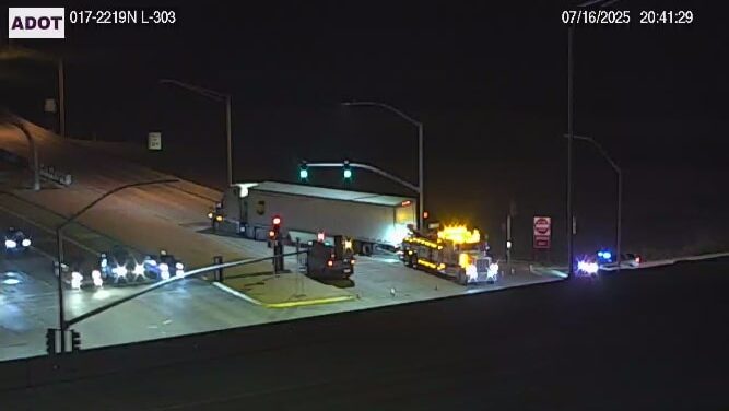Westbound Loop 303 reopens at Interstate 17 after closure