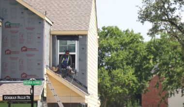 Home building is slowing in D-FW, even with more buyer incentives. Here’s why