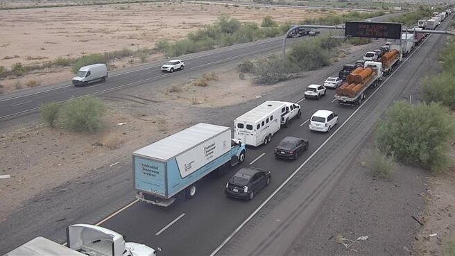 I-10 reopens after crash on westbound lanes south of Phoenix...
