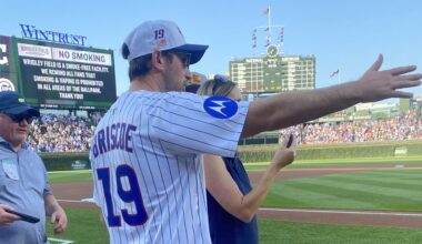 Chase Briscoe throws out first pitch at Chicago Cubs game