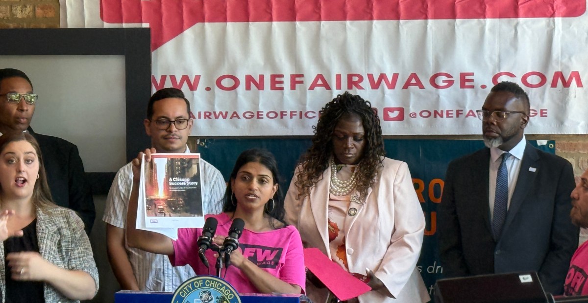 Chicago Enters Year 2 of Tipped Minimum Wage Ban With Uncertainty.