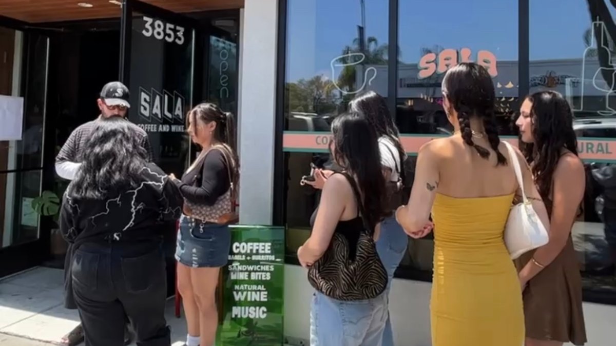 Coffee shop turns club to support immigrants at Cafetón fundraiser – NBC Los Angeles