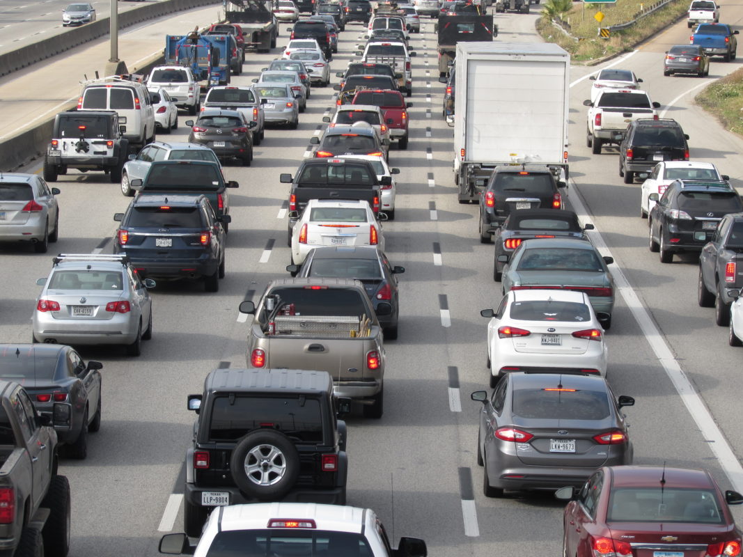 Traffic I-45.