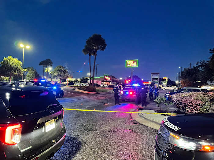 Suspected drug deal leads to exchange of gunfire in N. Houston, 2 men in critical condition
