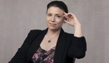 Julia Whelan has narrated 600 audiobooks and counting. So why isn’t she paid like it?