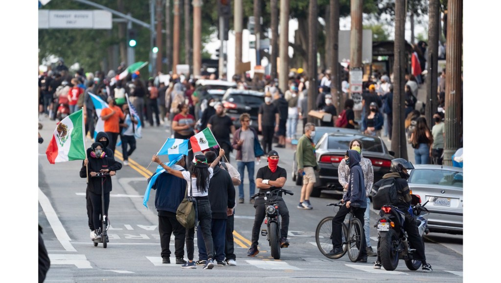 Charges dropped against East Los Angeles activist who distributed face shields at ICE protest – Whittier Daily News