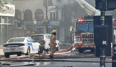 Firefighters battle downtown Montreal blaze - CTV News
