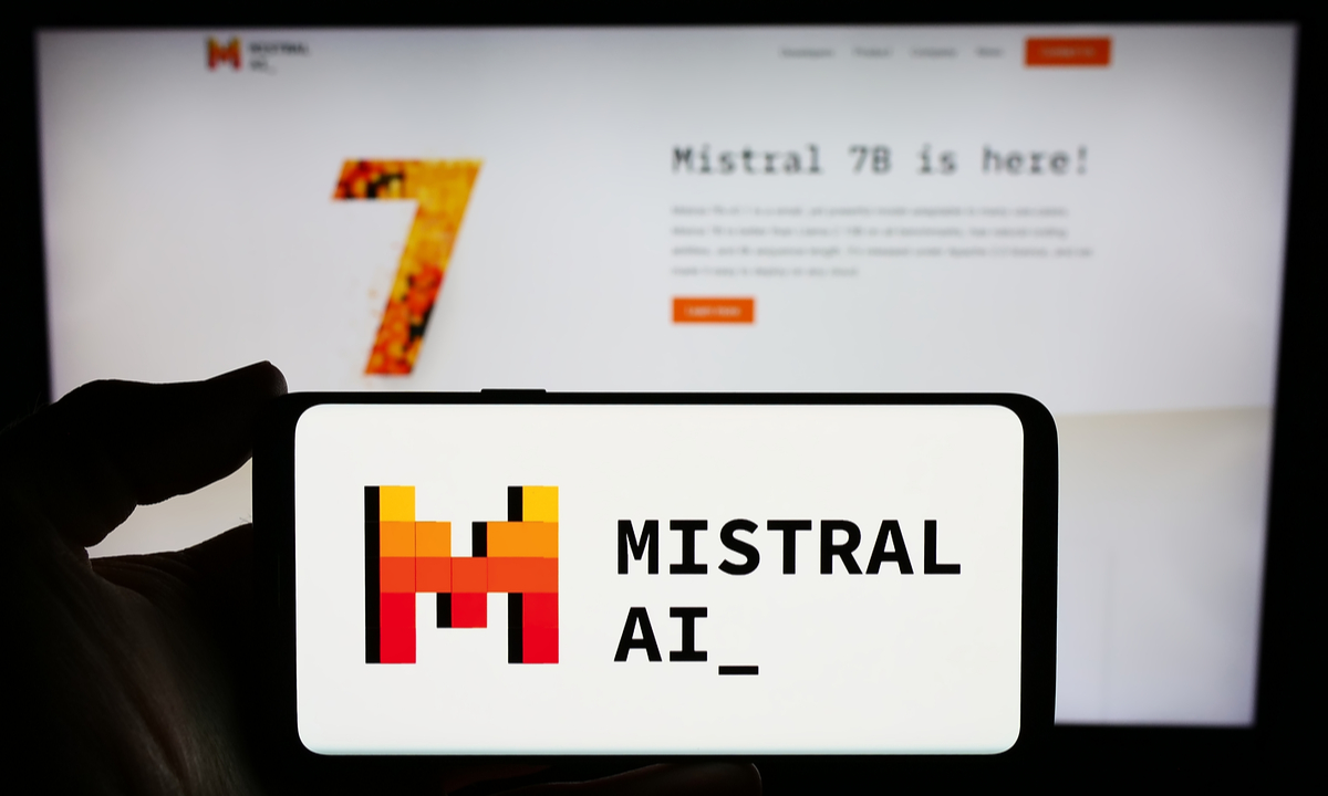 Mistral Aims to Raise Financing for AI Cloud Service