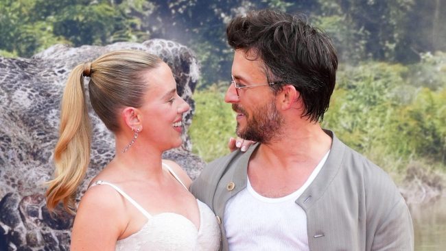 Jonathan Bailey Says Scarlett Johansson Led 'Jurassic World Rebirth'