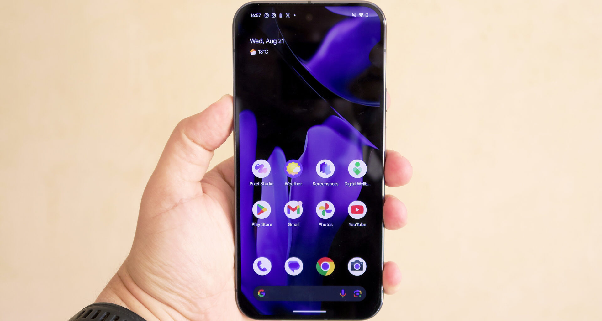 Google Pixel 9 Pro XL review front handheld