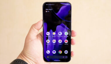 Google Pixel 9 Pro XL review front handheld