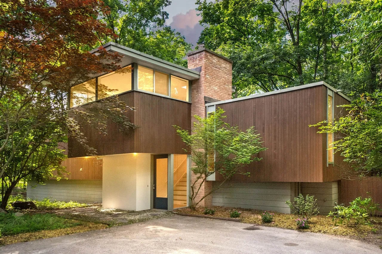 Tour $780K mid-century modern home built by famed Ann Arbor architect