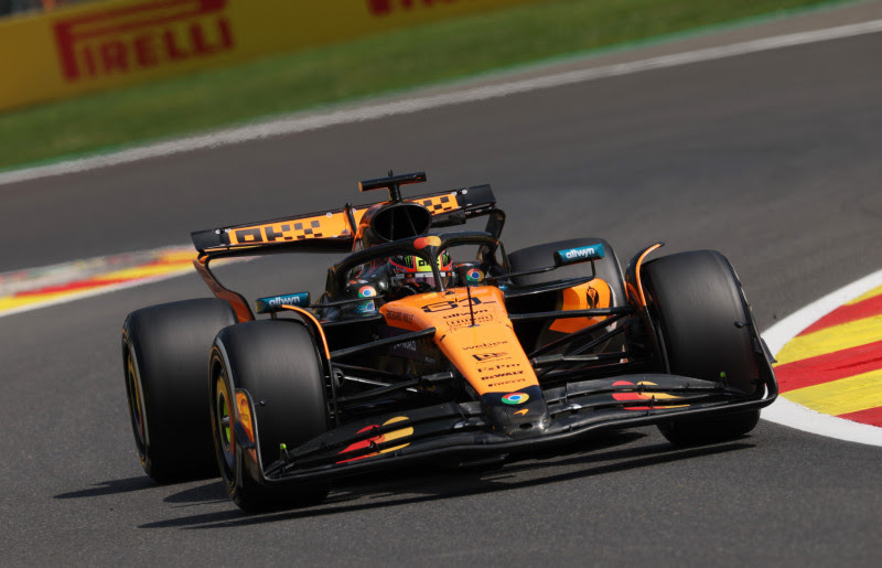 Piastri with a record pole at Spa