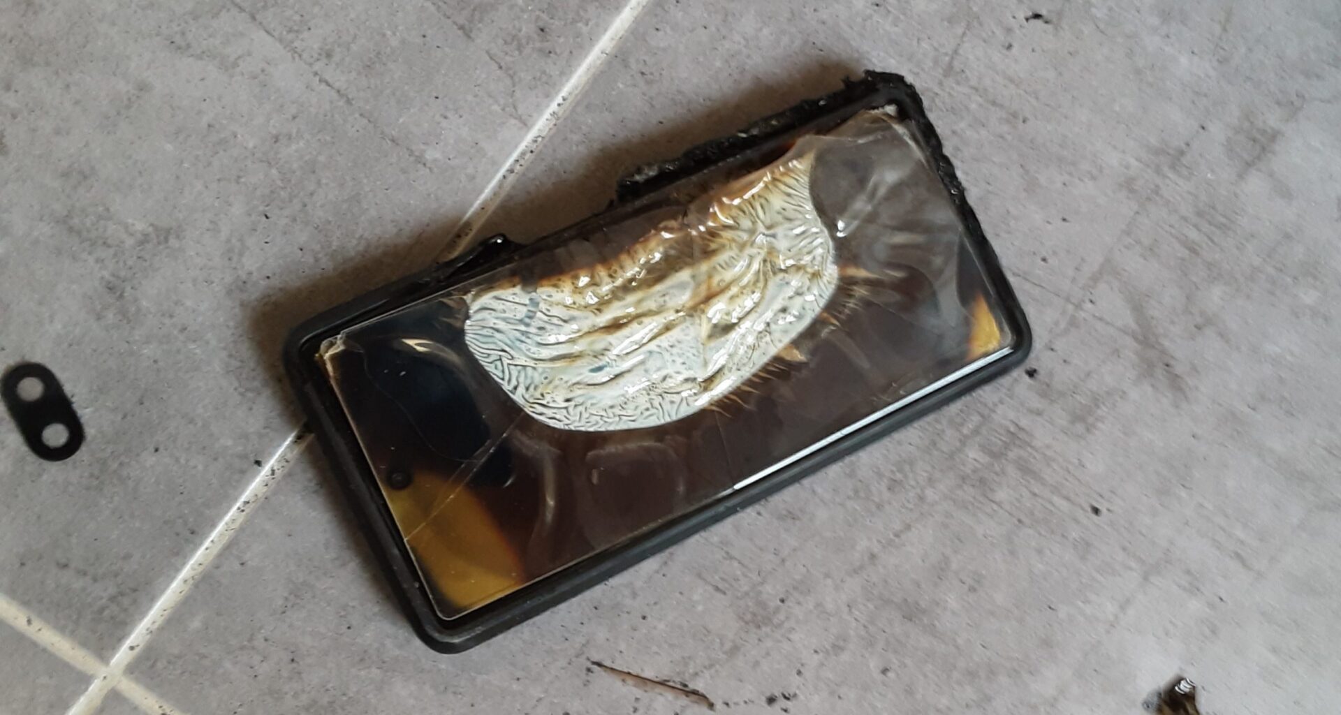Pixel 6a Catches Fire, Waking Up The Owner Just In Time, With The Latest Incident Highlighting Why Google Is Pushing For Its Paramount Battery Software Update