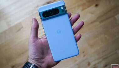 This Crazy Pixel 8 Pro Deal Gets You Free Pixel Watch 2 and Case for $599