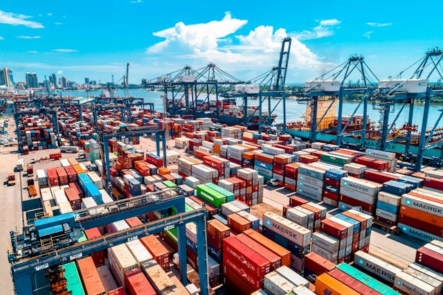 Port Shipping Containers ali-mkumbwa-Annl9CjEaEs-unsplash