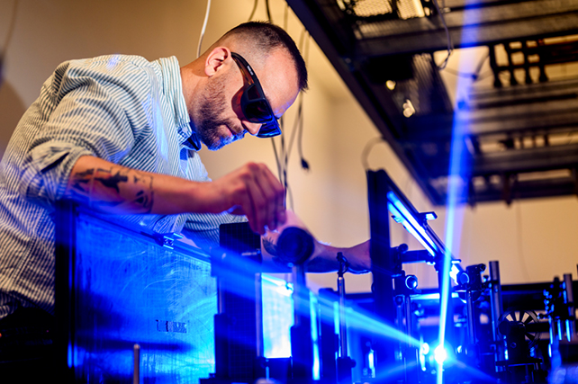 Quantum material experiment