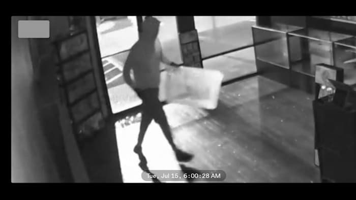 Owner of Mandarin trading card shop says $5K in Pokémon cards swiped in smash-and-grab burglary