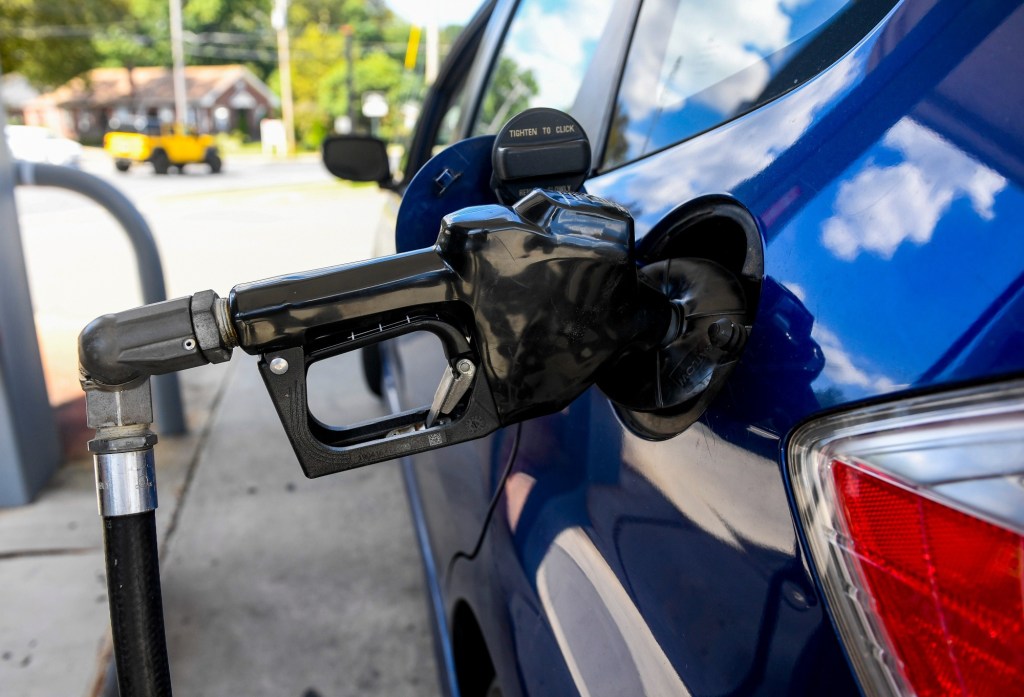 Average gas price in Philly market keeps sliding