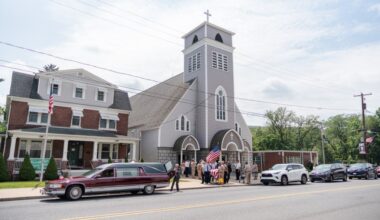 Firefighters escort one of their own to cemetery in New Philadelphia – Pottsville Republican Herald