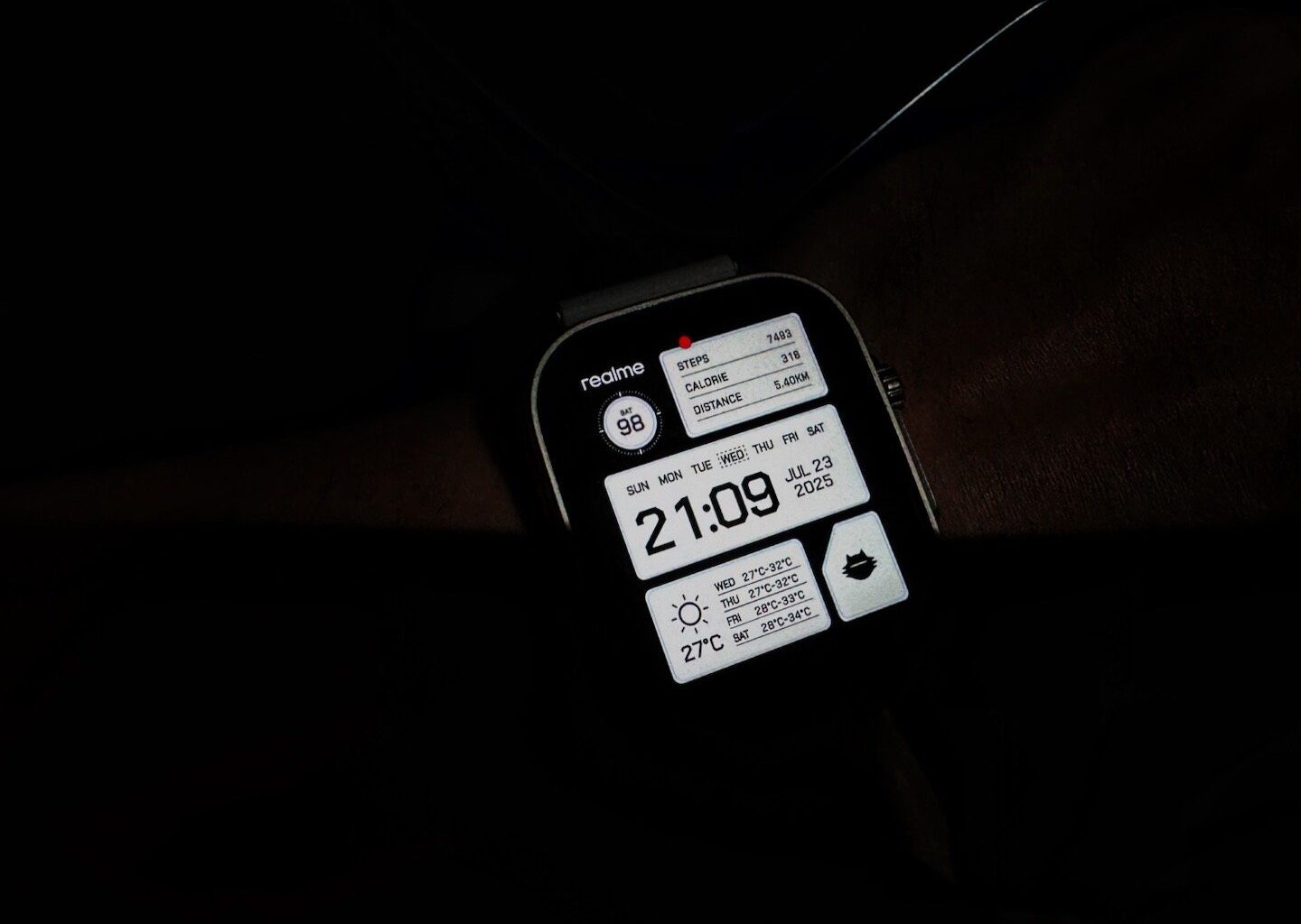 Realme teases new smartwatch with square display