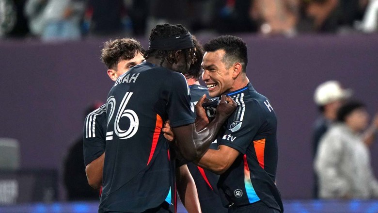 Hirving "Chucky" Lozano of SDFC (right) is congratulated after scoring the winning goal against Nashville SC. (Photo by Chris Stone/Times of San Diego)