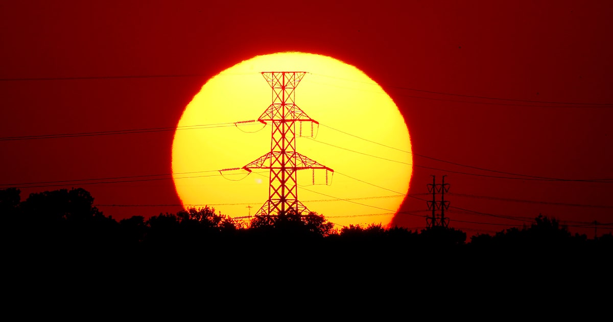 Dallas County reports first heat-related death of the season