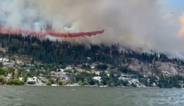 Wildfire north of Peachland triggers ‘tactical evacuations’