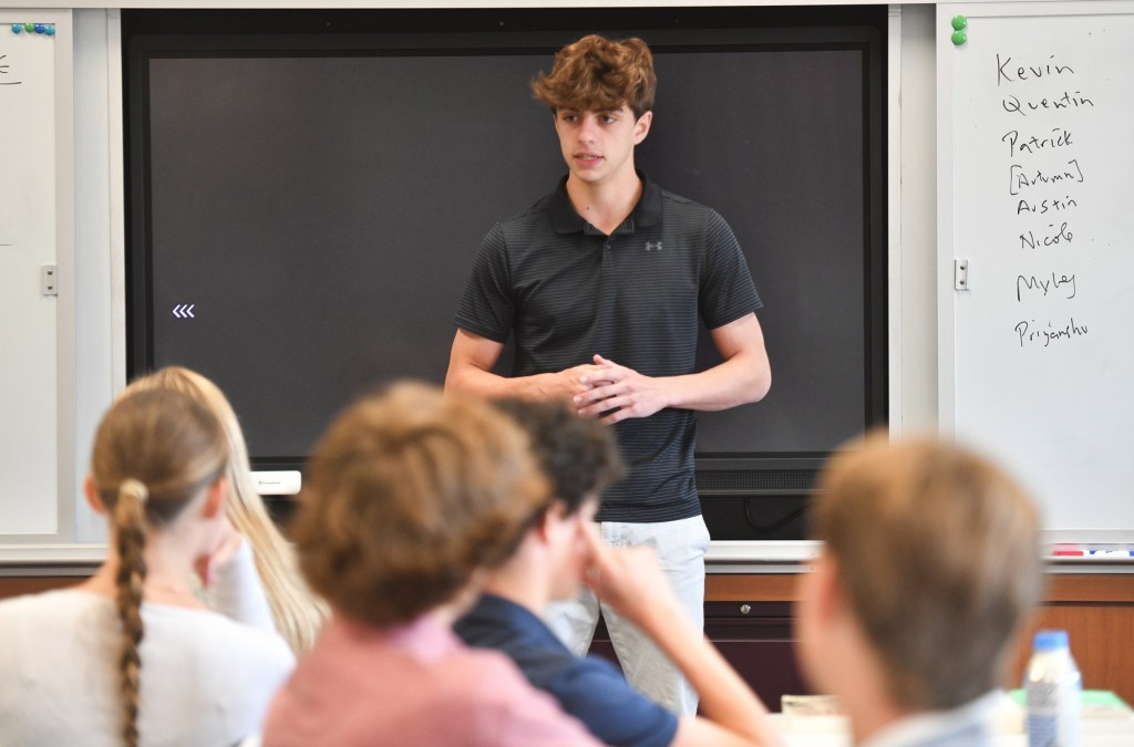 Scranton Prep students schooled on biz basics – Scranton Times-Tribune