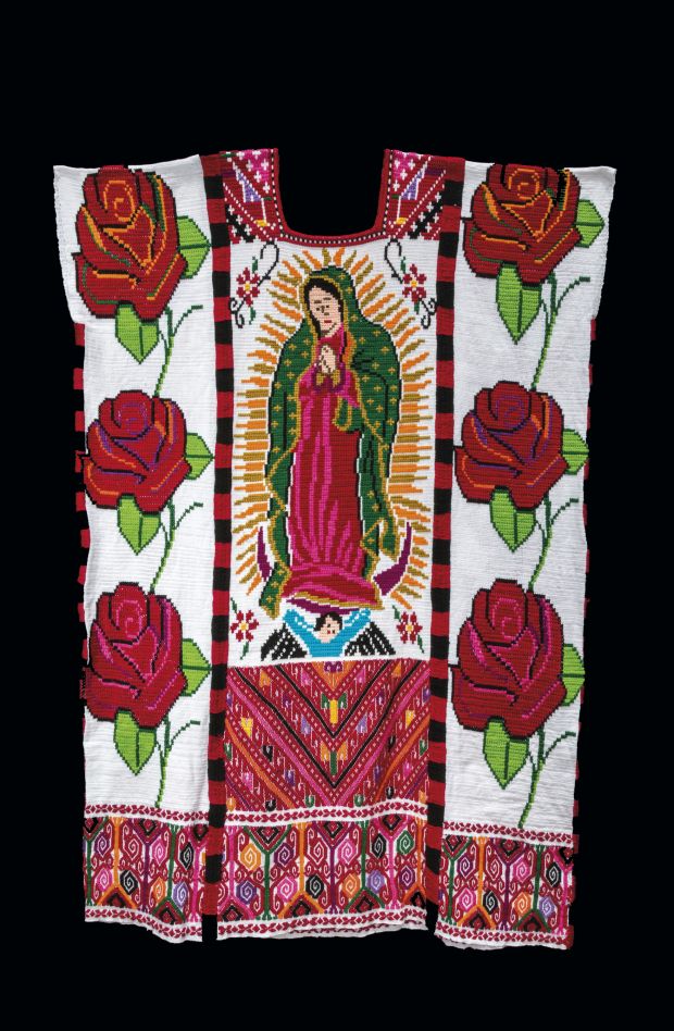 Huipil by Rosa Elvia Leyva Antonio from the collection of Linda Hanna (woven cotton thread, embroidered with cotton thread, satin, 21st century) (Judith Romero)