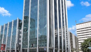 Downtown office high-rise poised to become 560-room hotel with rooftop lounge – San Diego Union-Tribune