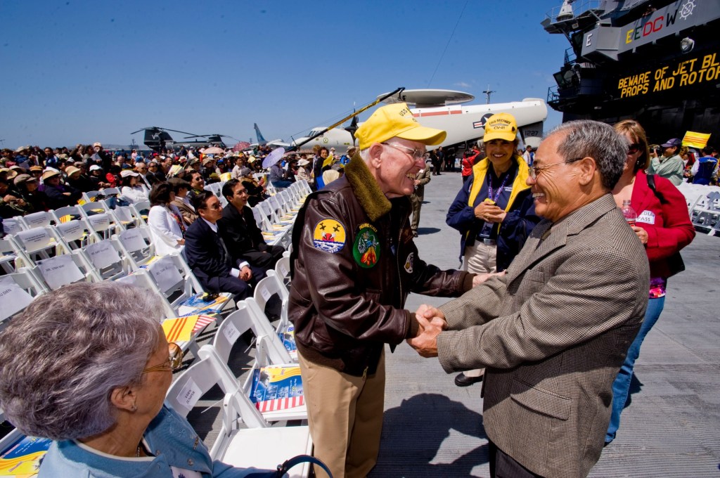 Vern Jumper, USS Midway air boss during fall of Saigon, dies in La Mesa
