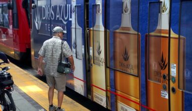 Expect more alcohol ads on San Diego transit – San Diego Union-Tribune