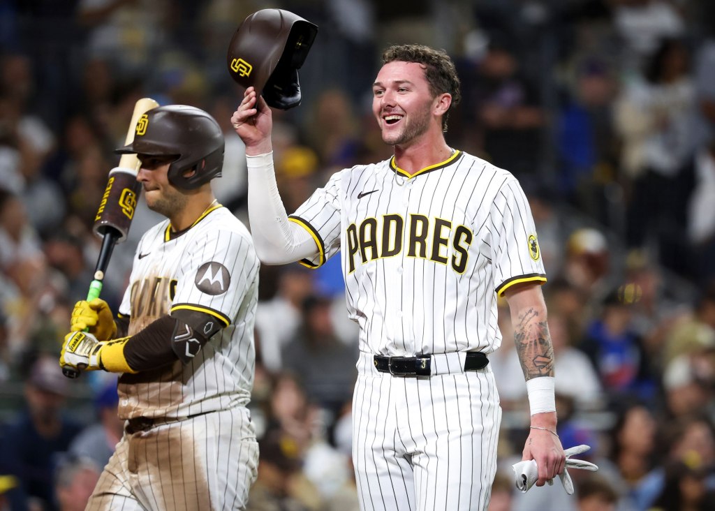 Padres add on late to run away with win over Mets – San Diego Union-Tribune
