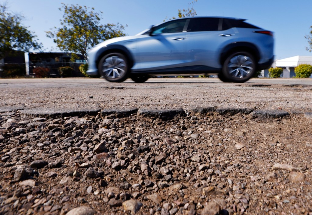 Decisions on which communities get road repairs invite questions – San Diego Union-Tribune