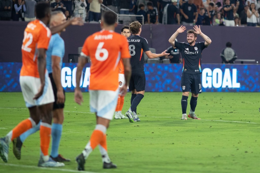 SDFC allows pair of late goals, falls to Houston Dynamo