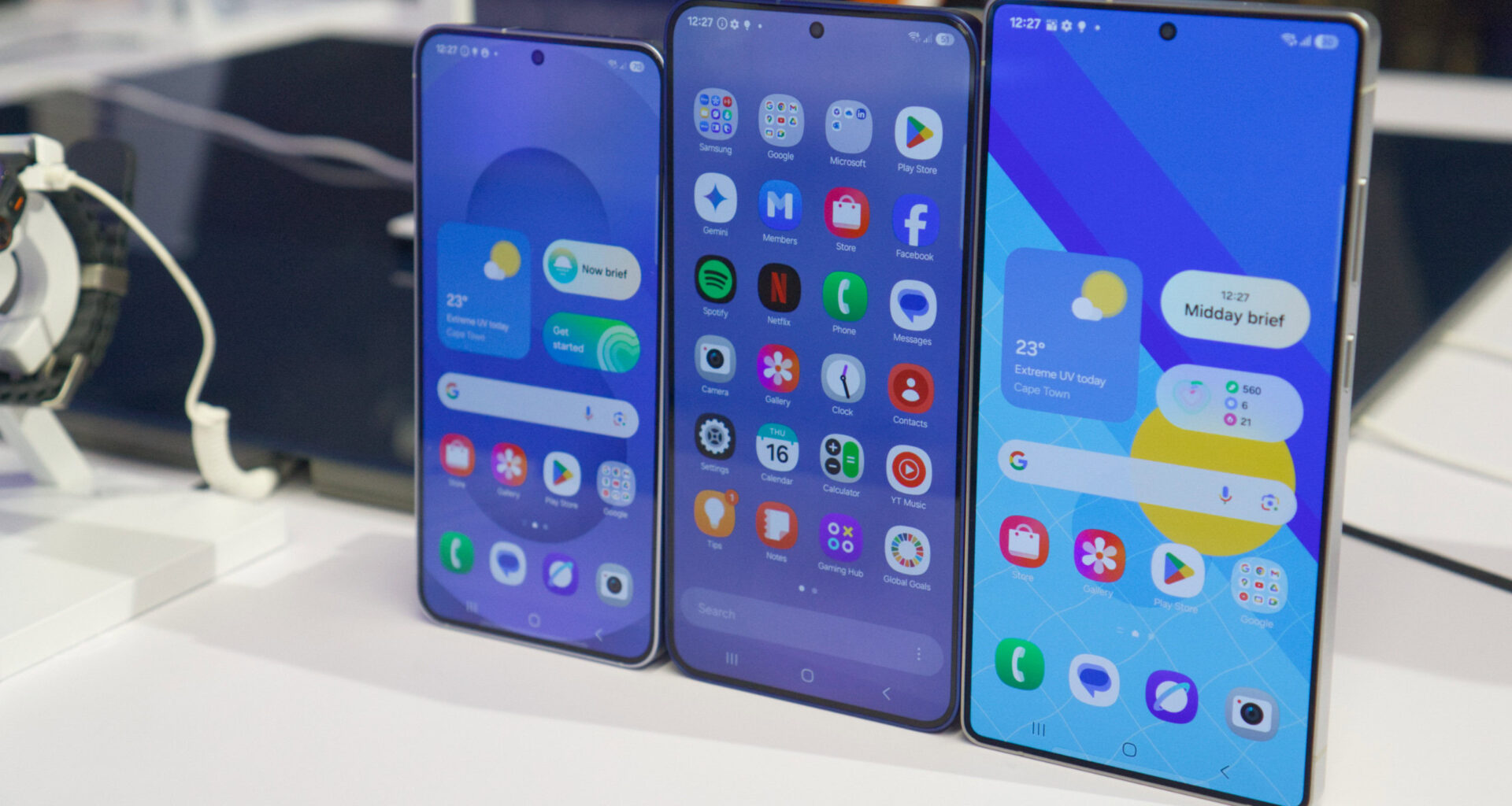 Samsung Galaxy S25 family front view