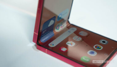 Samsung Galaxy Z Flip 7 halfway folded shoing hinge on display