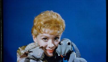 Shari Lewis's daughter on Lamb Chop's final act