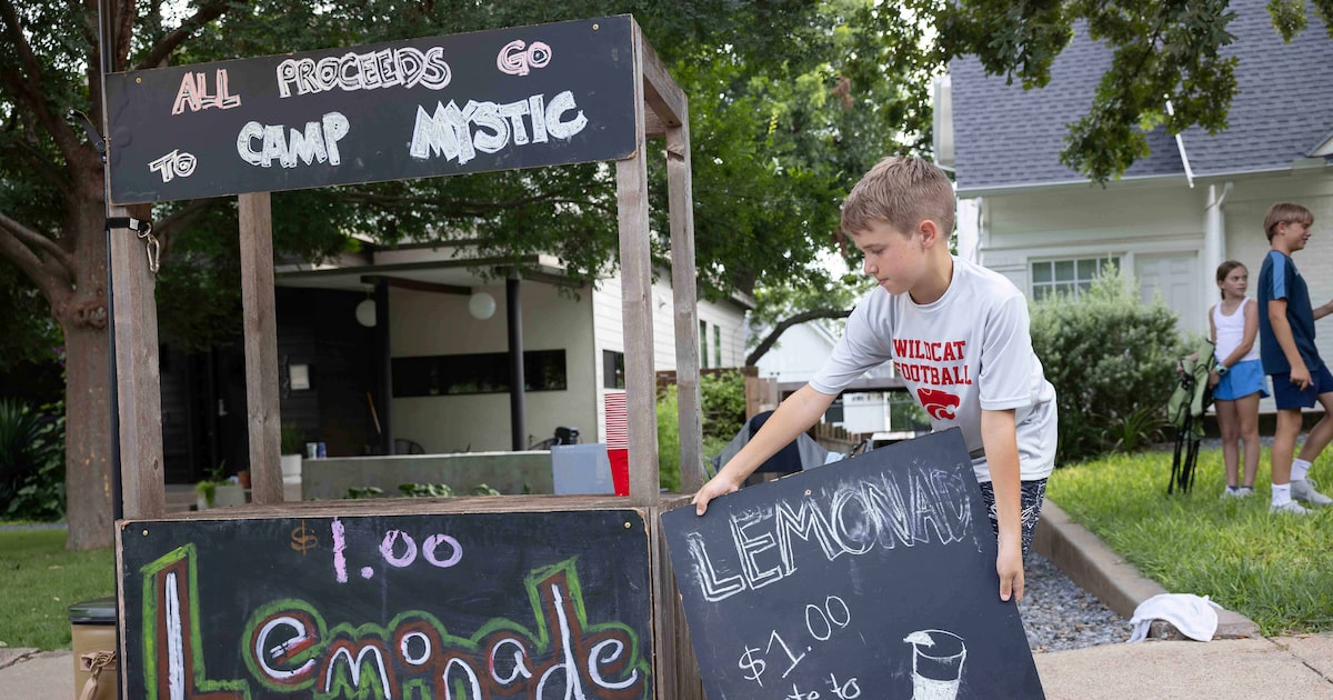 To rebuild Camp Mystic, these kids are selling ‘the best lemonade in Dallas’