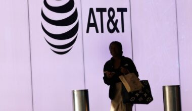 Dallas-based AT&T’s fiber subscriber miss takes shine off strong gains in wireless