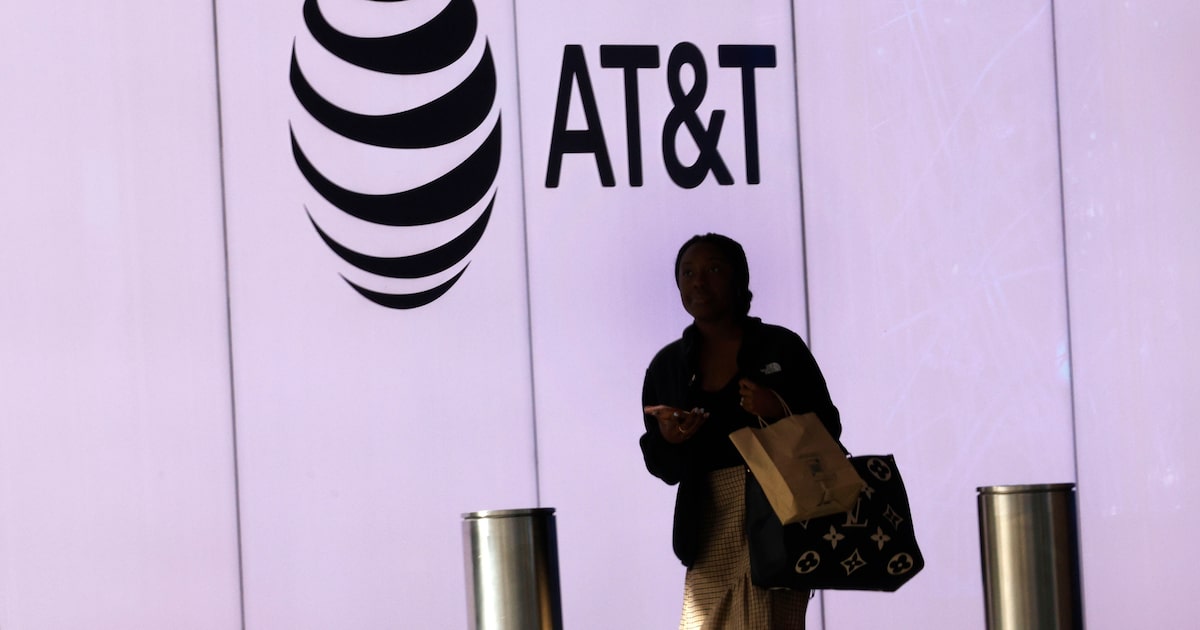 Dallas-based AT&T’s fiber subscriber miss takes shine off strong gains in wireless