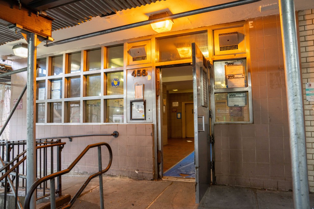 Man, 27, fatally shot outside Brooklyn NYCHA development