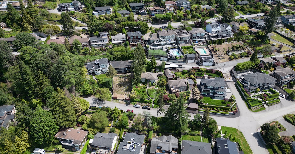 Canadian homeowners face higher mortgage payments: BoC