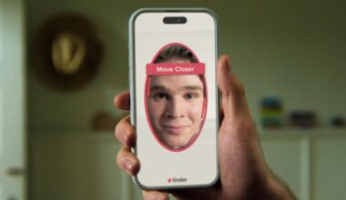 Tinder’s mandatory facial recognition check comes to the US