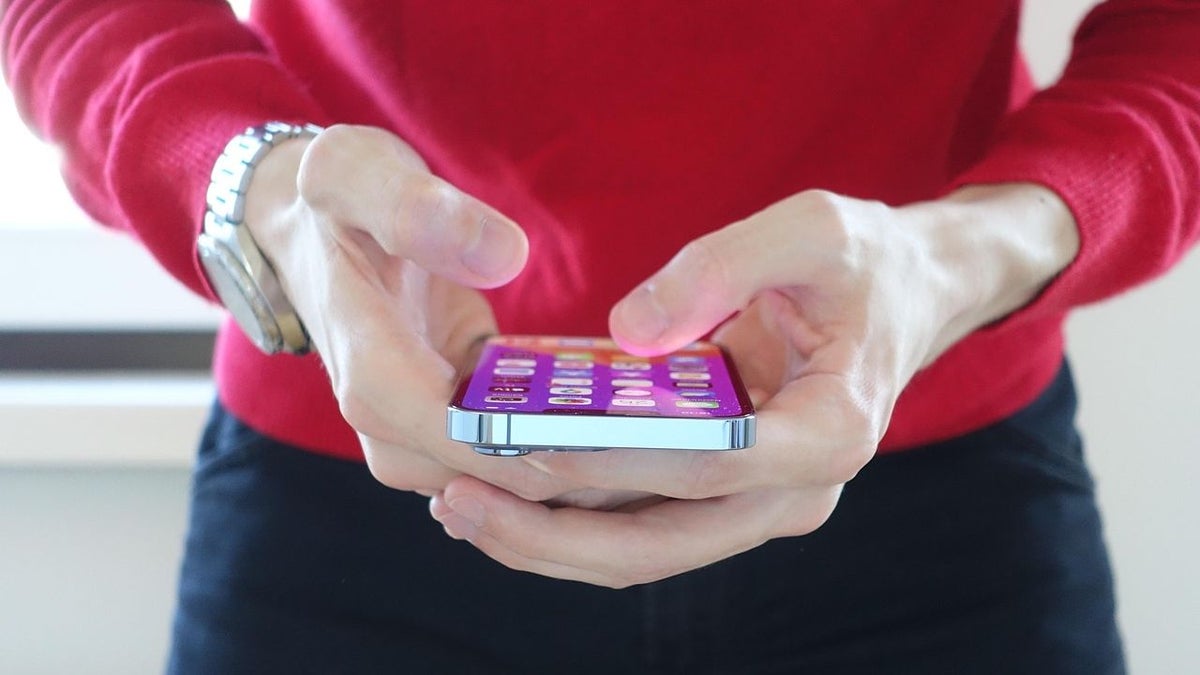 Too much phone? Why the iPhone 16 Pro Max and S25 Ultra feel overwhelming